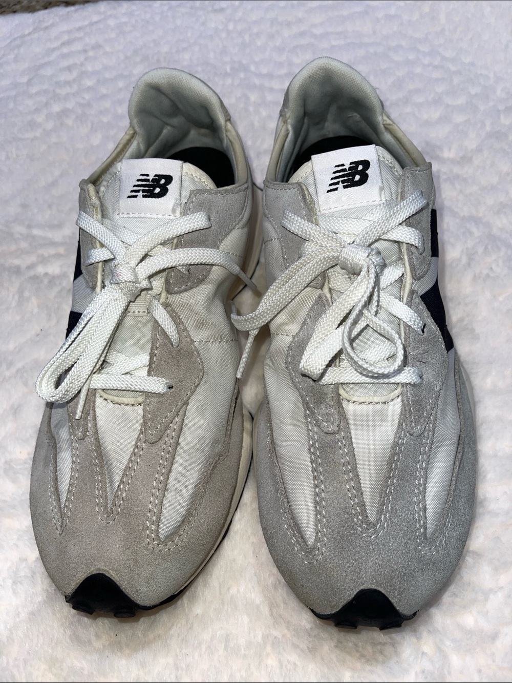 New Balance 327